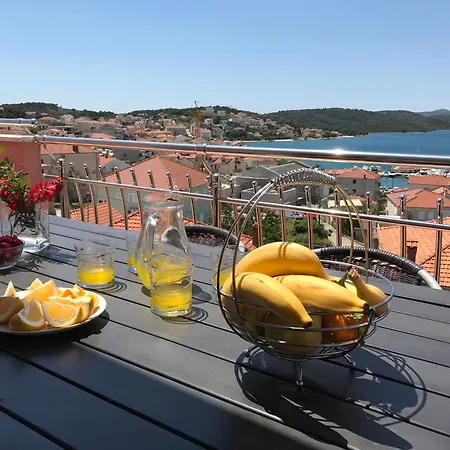 Vujic- Dolac Apartment Trogir