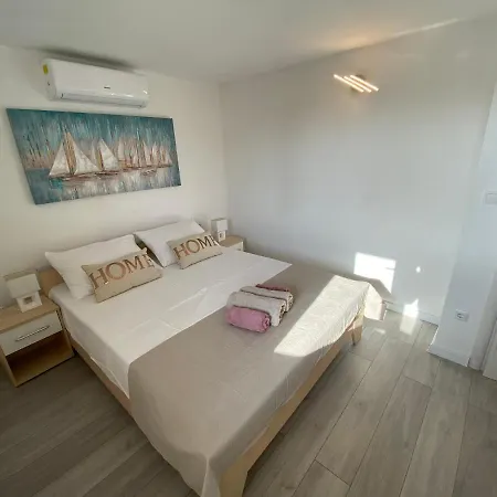 Vujic- Dolac Apartman *