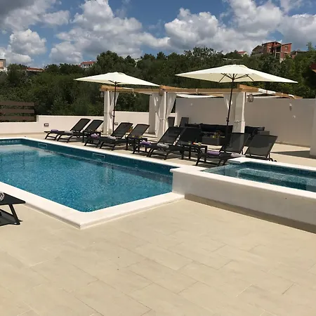 Appartement Vujic- Dolac Trogir