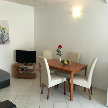 Vujic- Dolac Apartman *