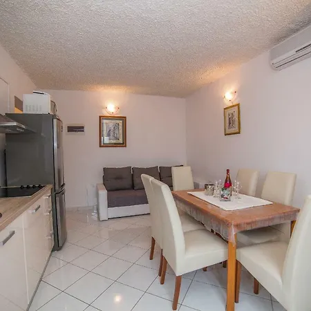 Vujic- Dolac Appartement